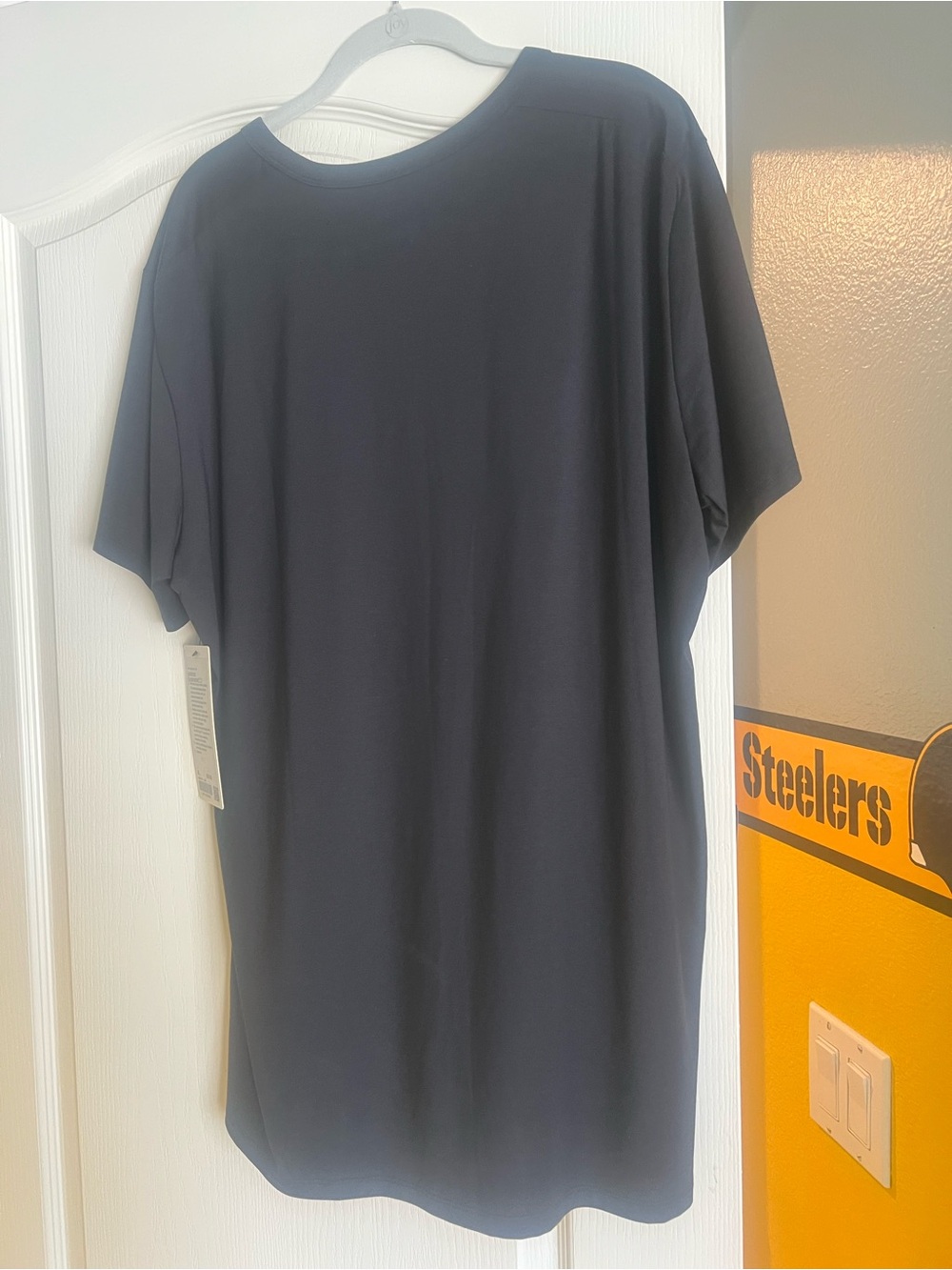 lululemon athletica Men's Black Short Sleeve Crew Tee